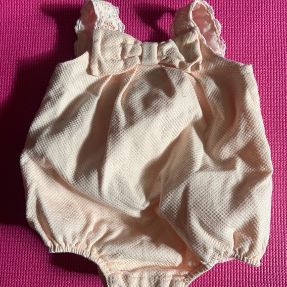 Baby girl bundle - Picture 2 of 8